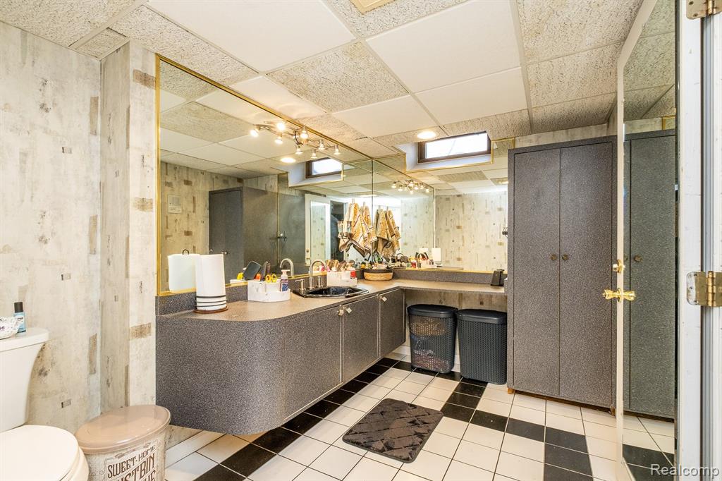 41924 ALDEN Drive, Clinton Twp, MI 48038 — Photo 46