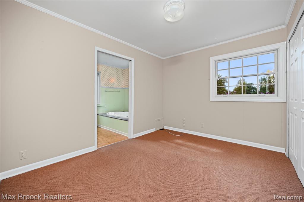 35550 Pleasant Valley Road, Farmington Hills, MI, 48331