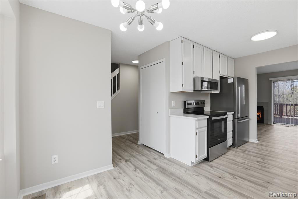 31192 Columbia Drive, Novi, MI, 48377