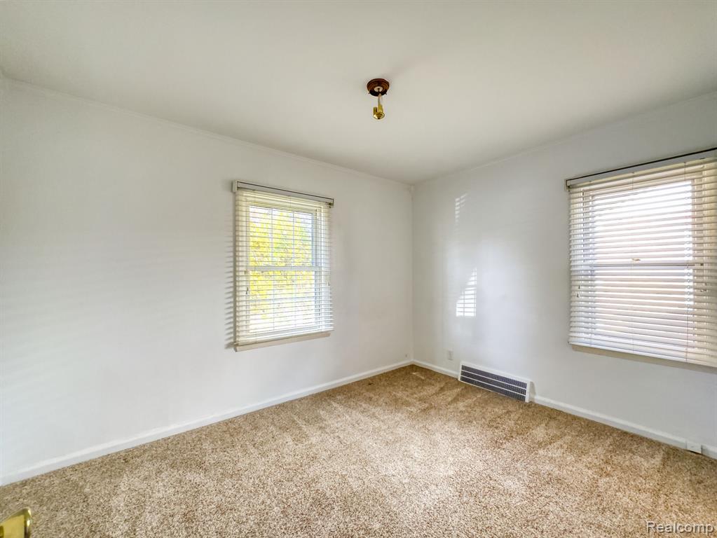 806 N ALTADENA Avenue, Royal Oak, MI 48067 — Photo 6