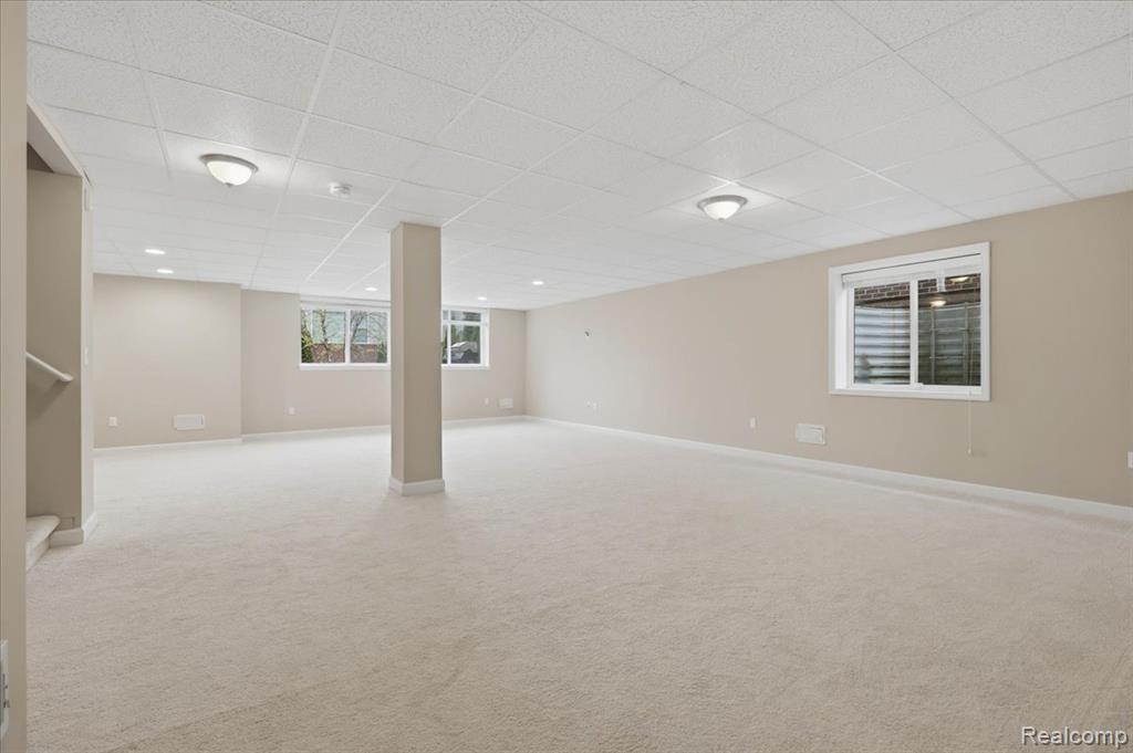 1114 Wales Drive, Lake Orion, MI — Photo 31