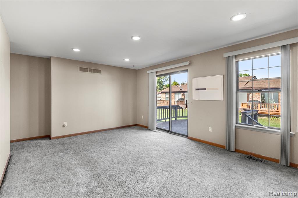 5419 DUKE CT, Warren, MI 48091 — Photo 6