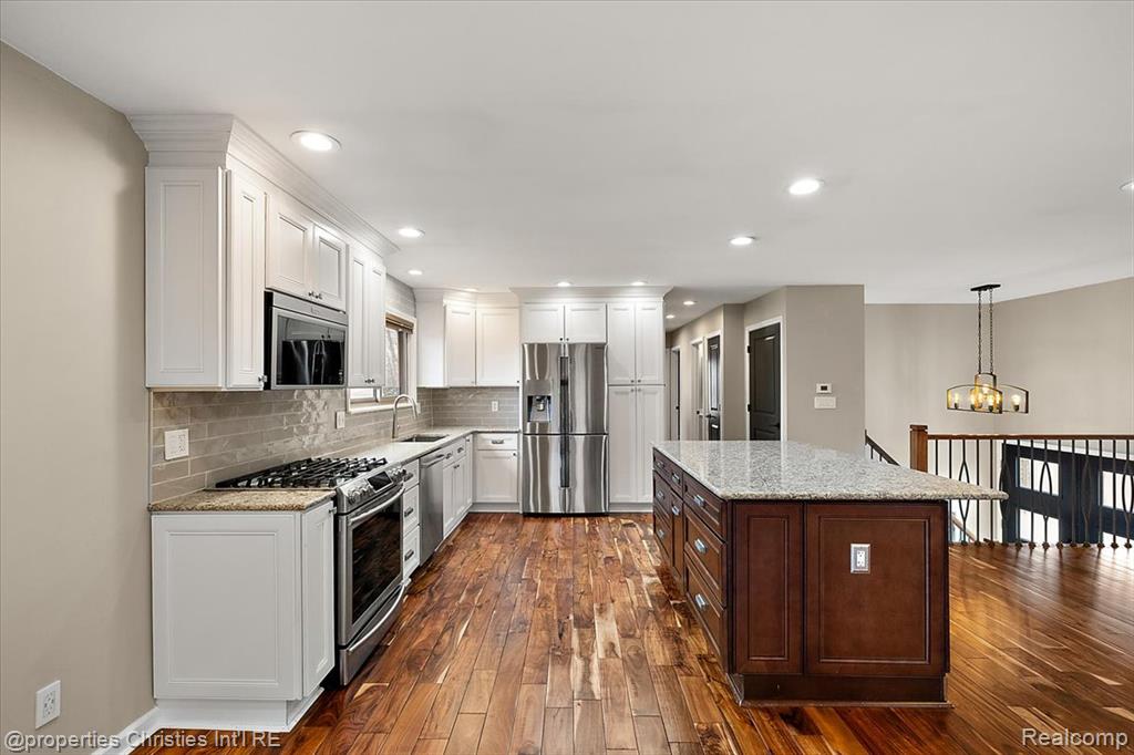 42610 Beechwood Drive, Canton, MI 48188 — Photo 18
