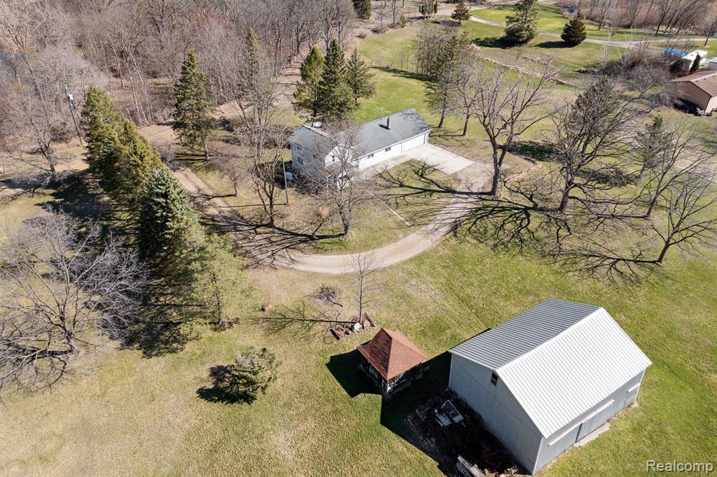 5821 SAWMILL LAKE Road, Ortonville, MI 48462 — Photo 4