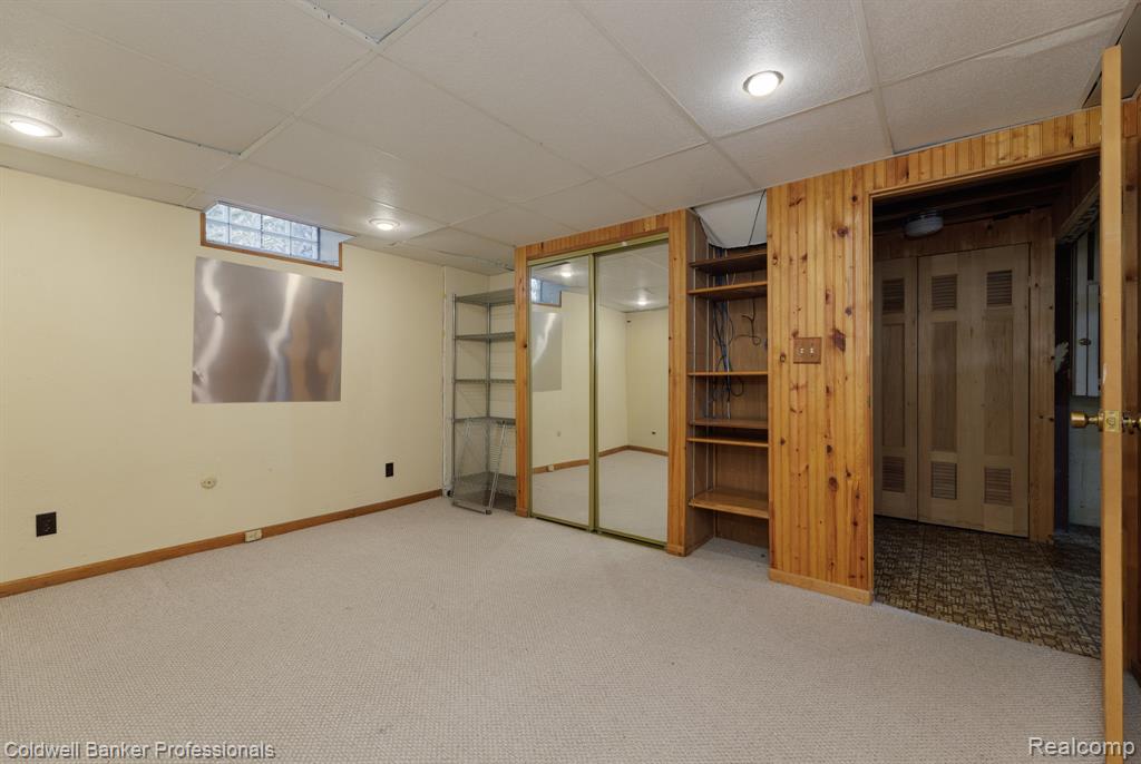 1416 N Renaud Road, Grosse Pointe Woods, MI 48236 — Photo 53