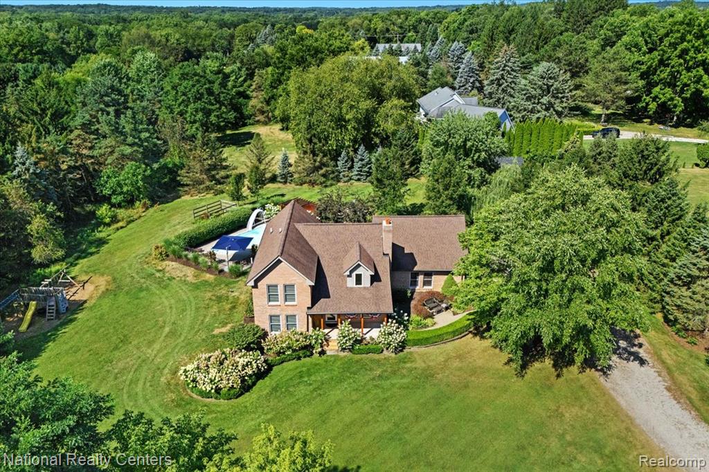 4650 Cooley Lake Road, Commerce Twp, MI 48382 — Photo 40
