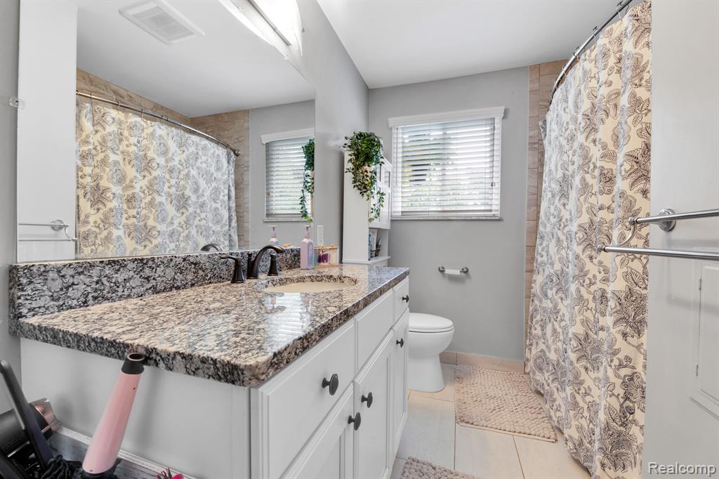 861 W SEYMOUR LAKE Road S, Oxford, MI 48371 — Photo 20