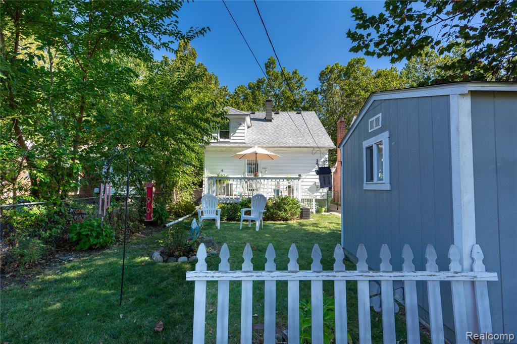6857 Woodmont Avenue, Detroit, MI 48228 — Photo 45