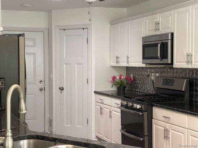 4247 JANICE Court, Fort Gratiot, MI 48059 — Photo 15