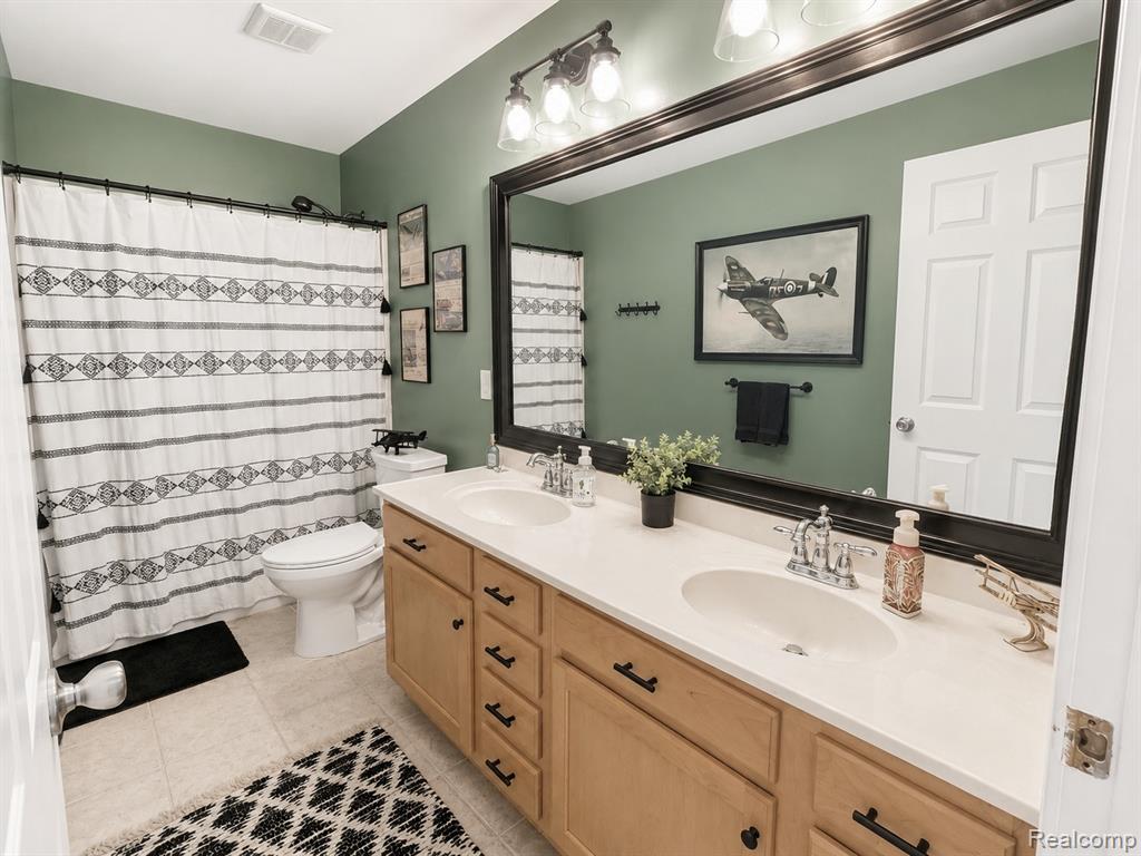 4097 Chenlot Lane, Waterford, MI 48328 — Photo 15