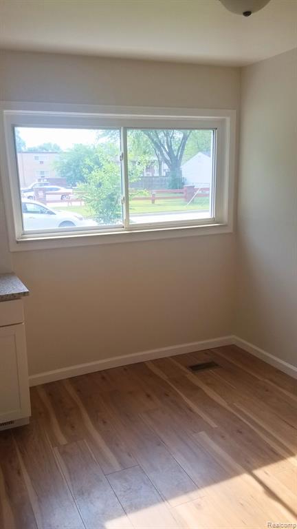 7320 Lathers Street, Westland, MI — Photo 15
