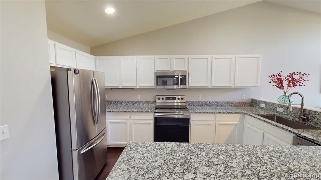 2916 Signature Boulevard, Ann Arbor, MI 48103 — Photo 12
