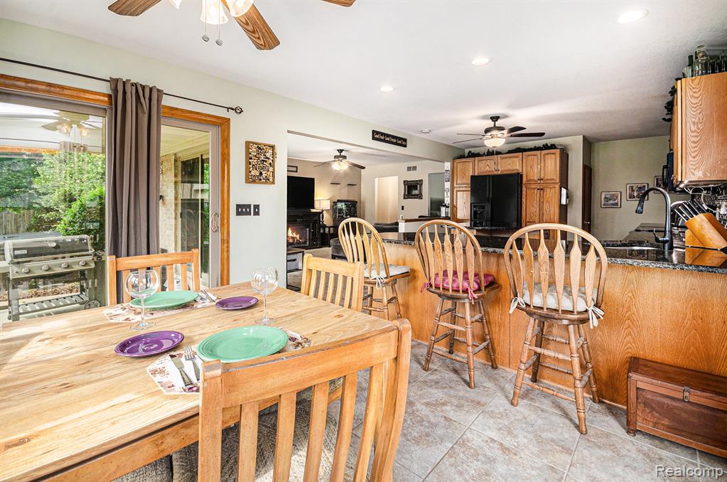 9300 Clippert Street, Taylor, MI 48180 — Photo 9