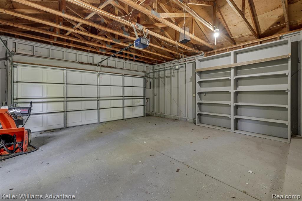 5480 Lyngre Drive, Howell, MI 48843 — Photo 38