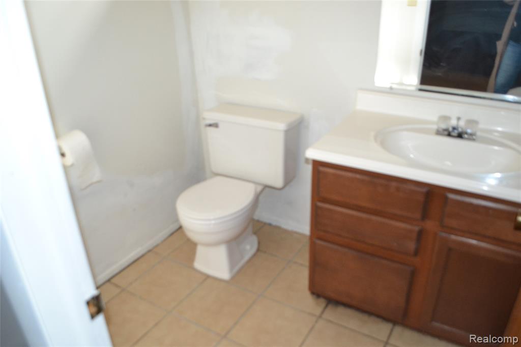 1119 River Valley Dr Drive, Flint, MI 48532 — Photo 24