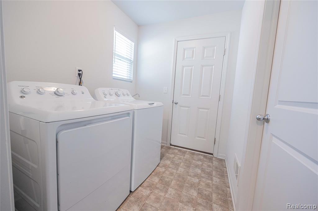 37467 S Dianne Lane, New Boston, MI 48164 — Photo 17
