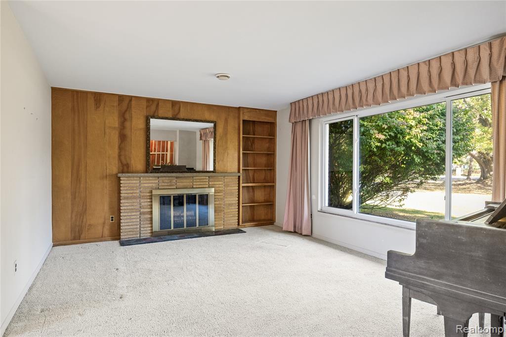 7250 Ten Hill Road, West Bloomfield, MI — Photo 18