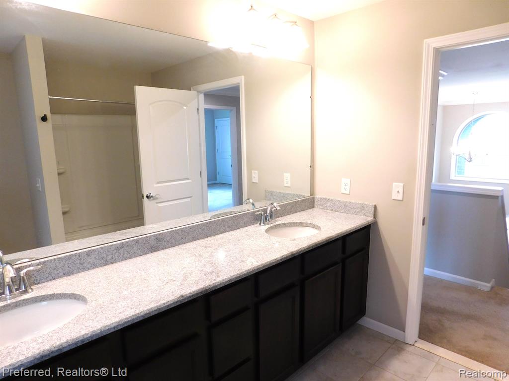 50316 AMBERWOOD Road, Canton, MI 48188 — Photo 25