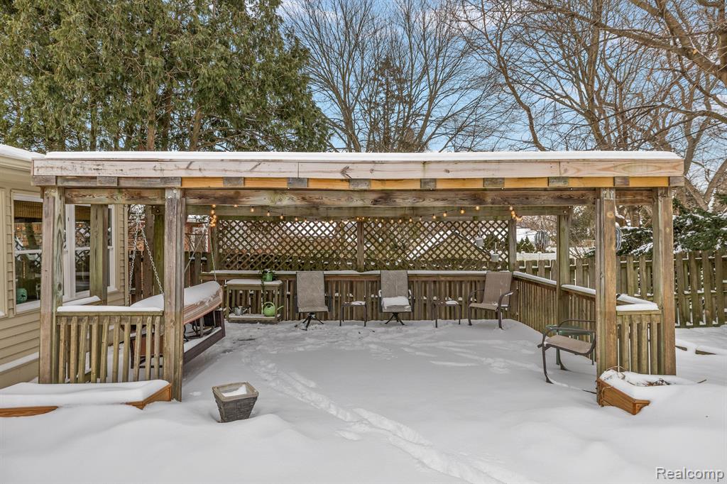 813 ABBEY Lane, Milford, MI 48381 — Photo 42