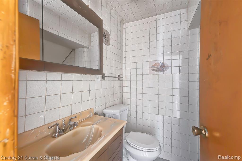 5635 OAKMAN Boulevard, Dearborn, MI 48126 — Photo 25