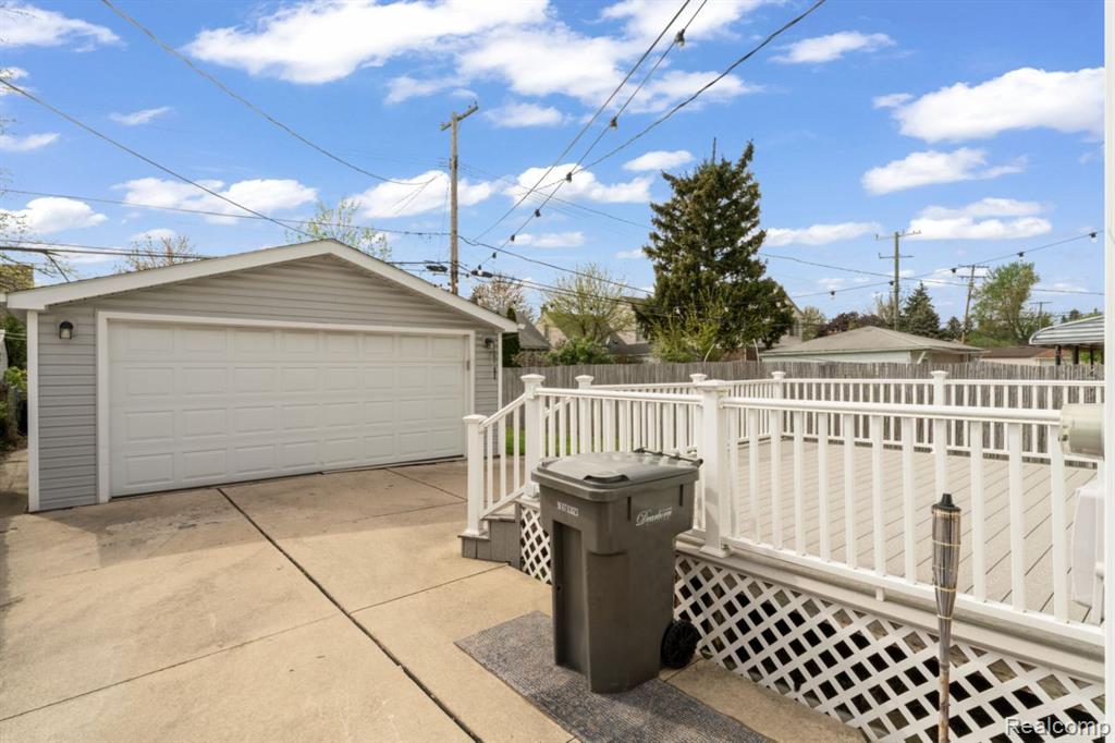 5125 CURTIS Street, Dearborn, MI 48126 — Photo 25