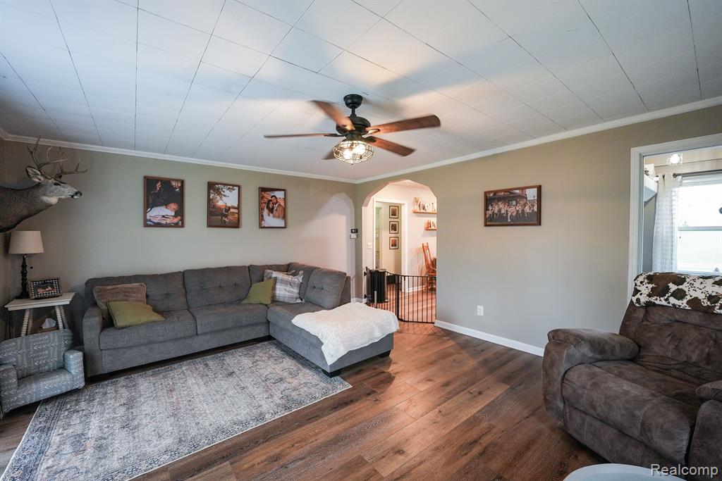 9801 E NEWBURG Road, Durand, MI 48429 — Photo 9