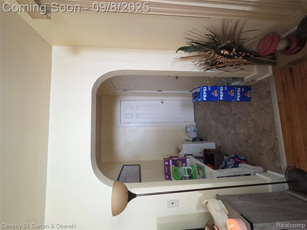 4137 Huron Street, Dearborn Heights, MI 48125 — Photo 4