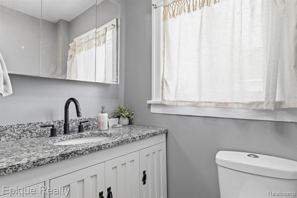 749 16th Street, Port Huron, MI 48060 — Photo 11