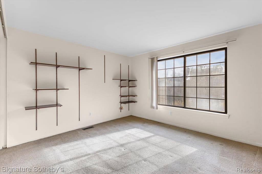 26122 Summerdale Drive, Southfield, MI 48033 — Photo 18
