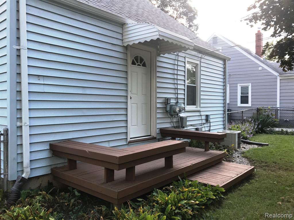 537 ROTH Boulevard, Clawson, MI — Photo 19