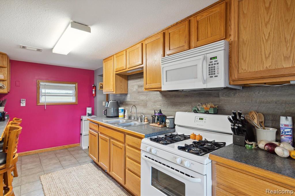 2157 GLENWOOD, Brooklyn, MI 49230 — Photo 3