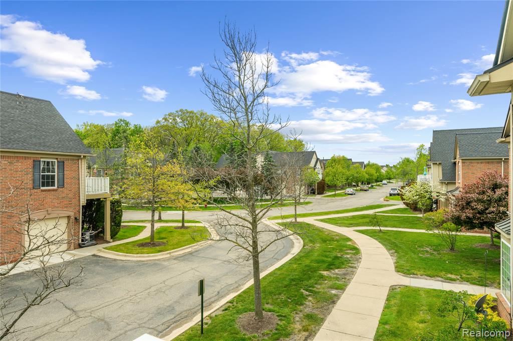 47408 PEMBROKE Drive, Canton, MI 48188 — Photo 21