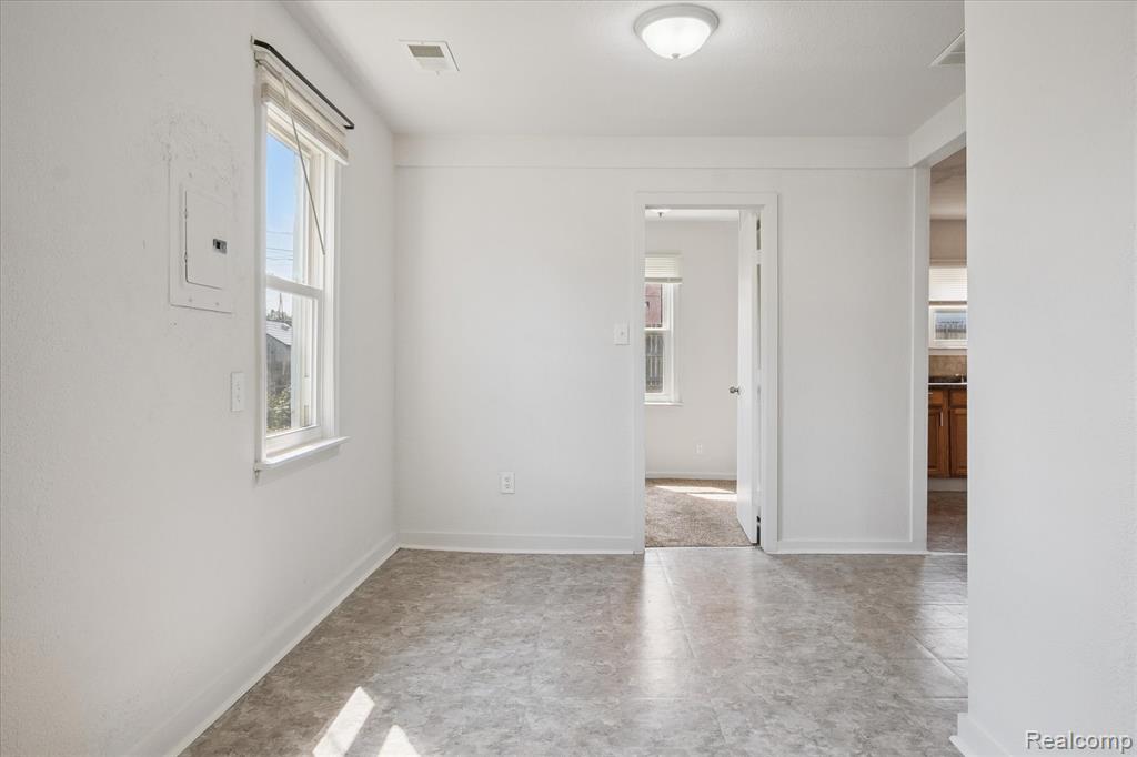 8240 Westpoint Street, Taylor, MI 48180 — Photo 21