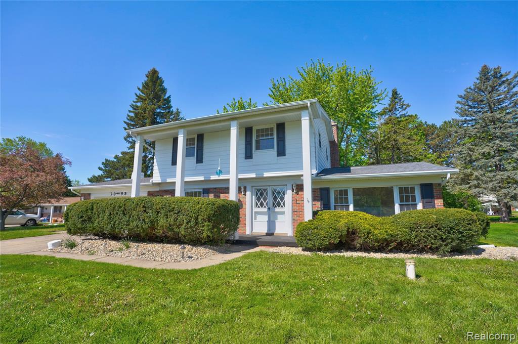 3098 Wagon Trail, Flint, MI 48507 — Photo 2