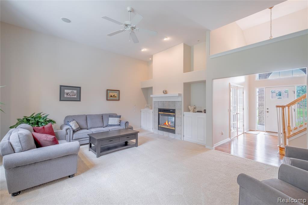 4230 Pavilion Court, Fenton, MI 48430 — Photo 10