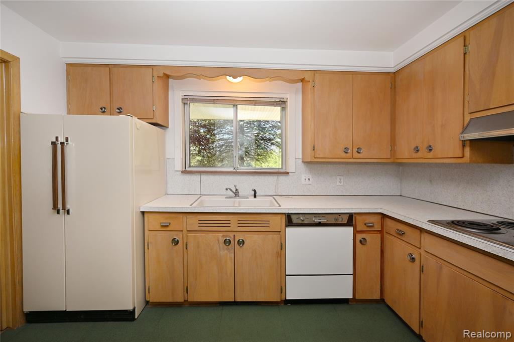 2765 Lahser Road, Bloomfield Hills, MI 48304 — Photo 13