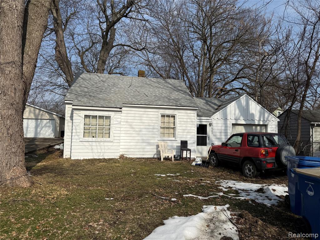 984 Voorheis Road, Waterford, MI 48328 — front exterior