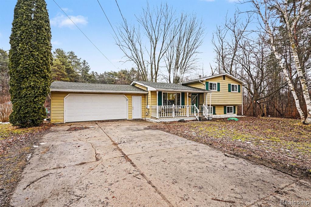 5429 Wakefield Road, Grand Blanc, MI 48439 — Photo 17