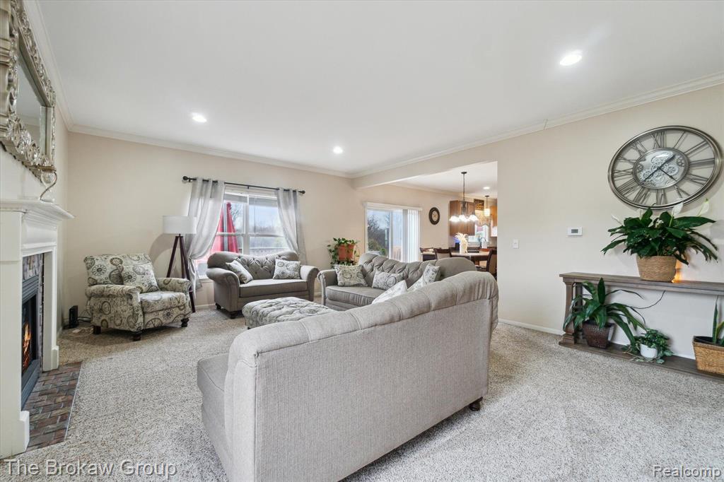 5232 NORTHWOOD Road, Grand Blanc, MI 48439 — Photo 11