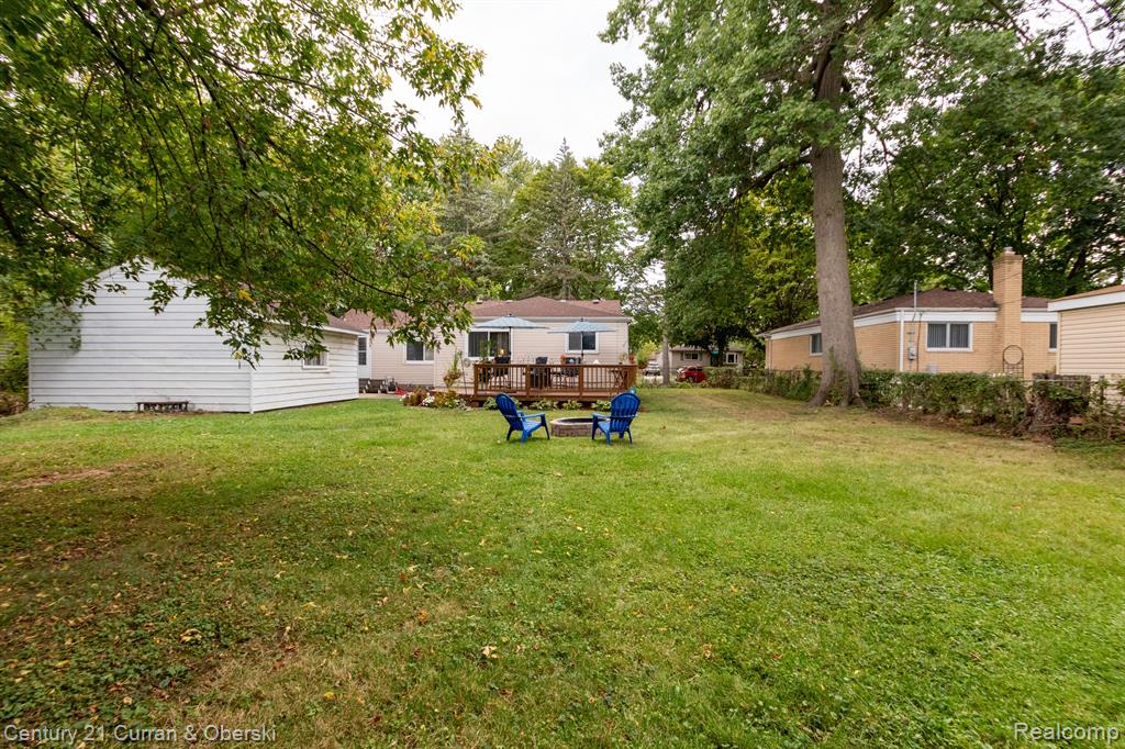 4417 BEDFORD Street, Dearborn Heights, MI 48125 — Photo 27