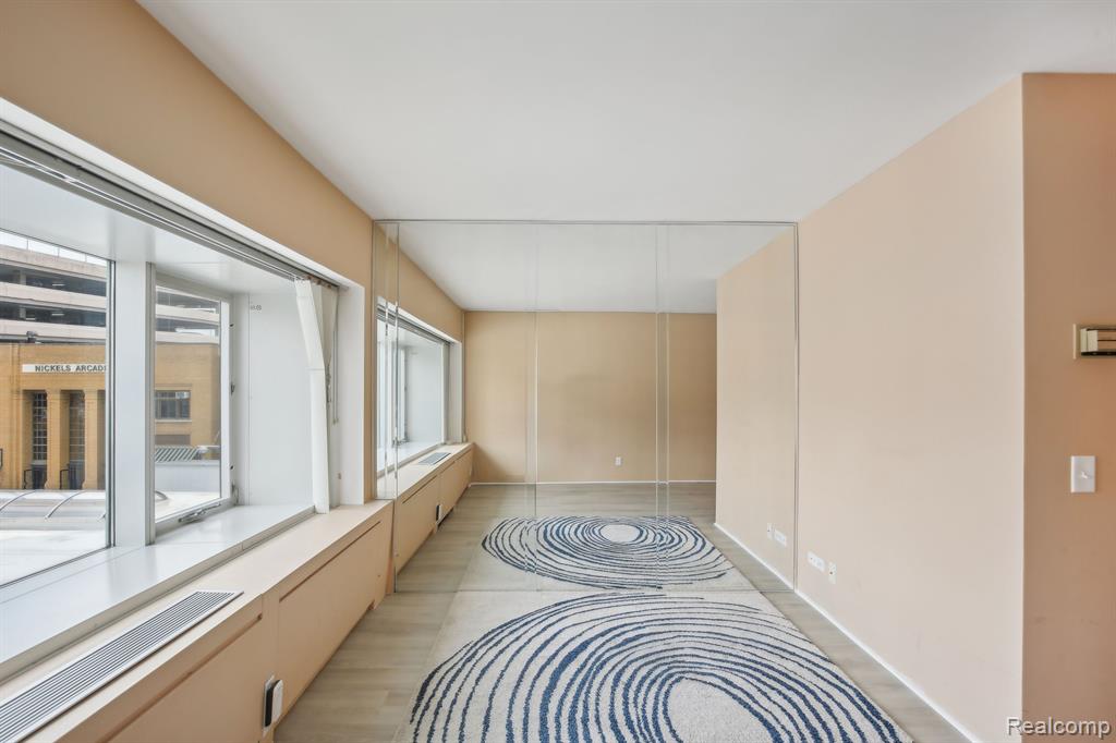 555 E WILLIAM Street, 2G, Ann Arbor, MI 48104 — Photo 14
