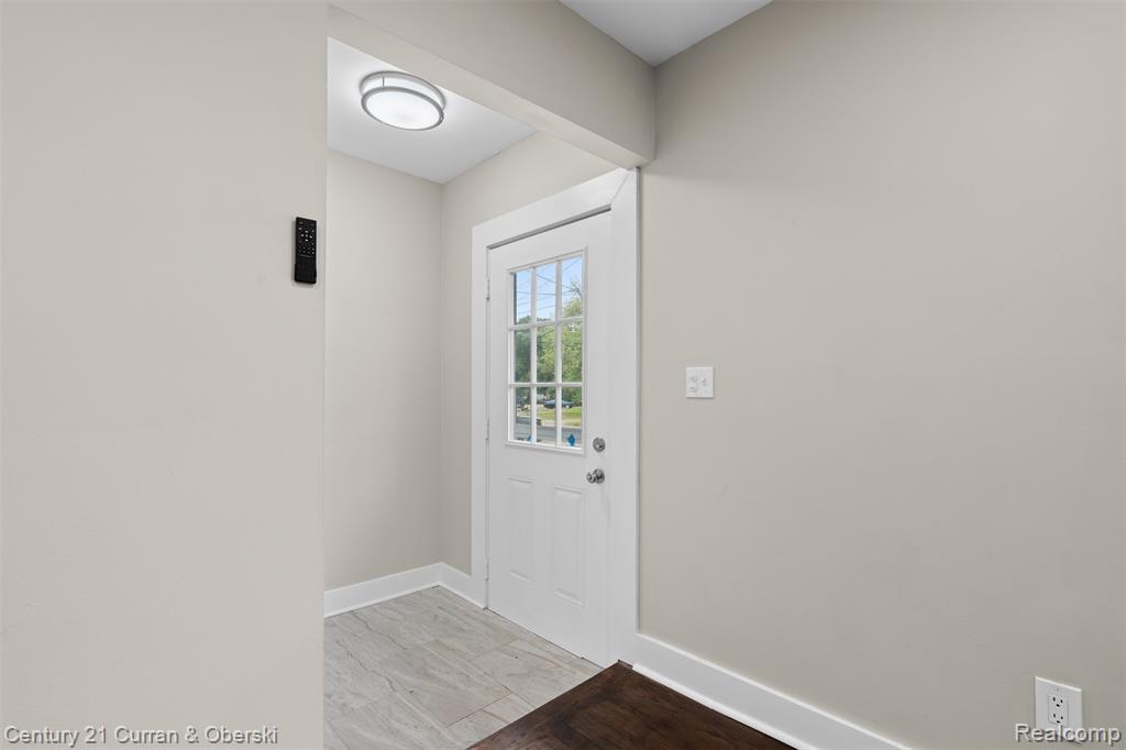 6262 Garden Court, Warren, MI 48091 — Photo 3