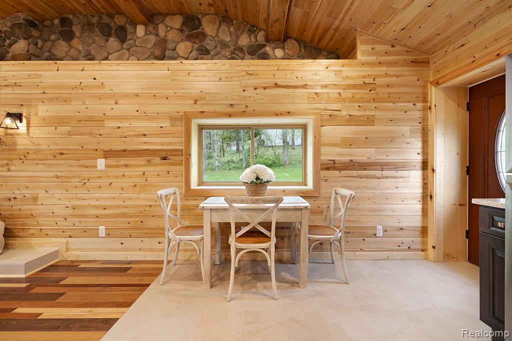 8760 HYNE Road, Brighton, MI 48114 — Photo 11