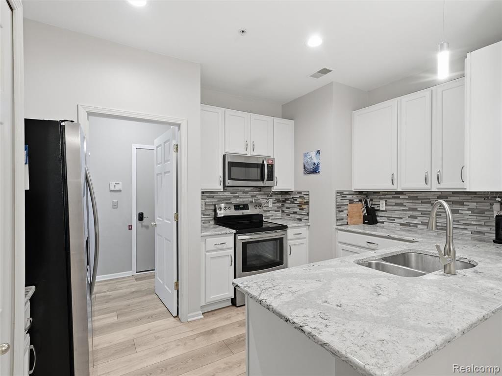 25758 S Maritime Circle S, Harrison Township, MI — Photo 9