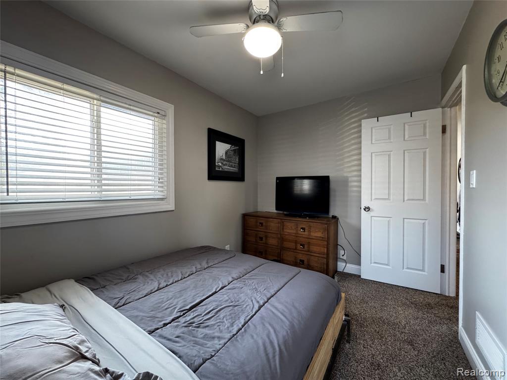 61 E Brickley, Hazel Park, MI 48030 — Photo 15