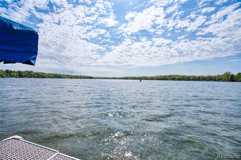 7490 Noahs Landing, Gregory, MI 48137 — Photo 38