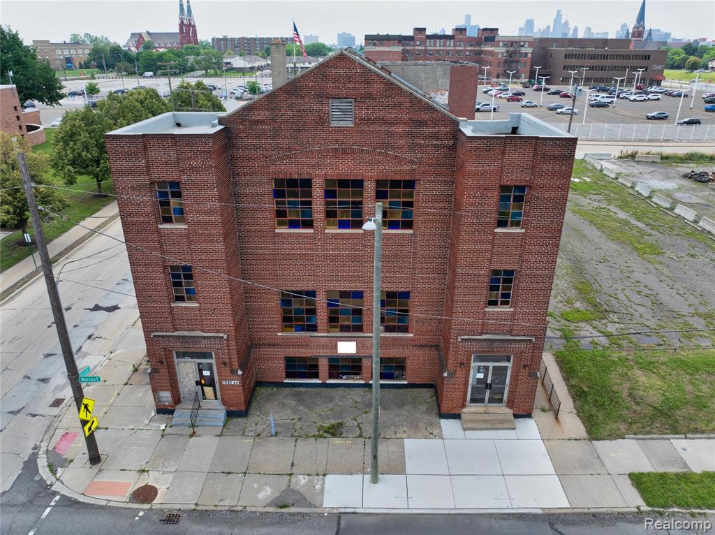 1042 E Warren Avenue, Detroit, MI 48207 — Photo 13