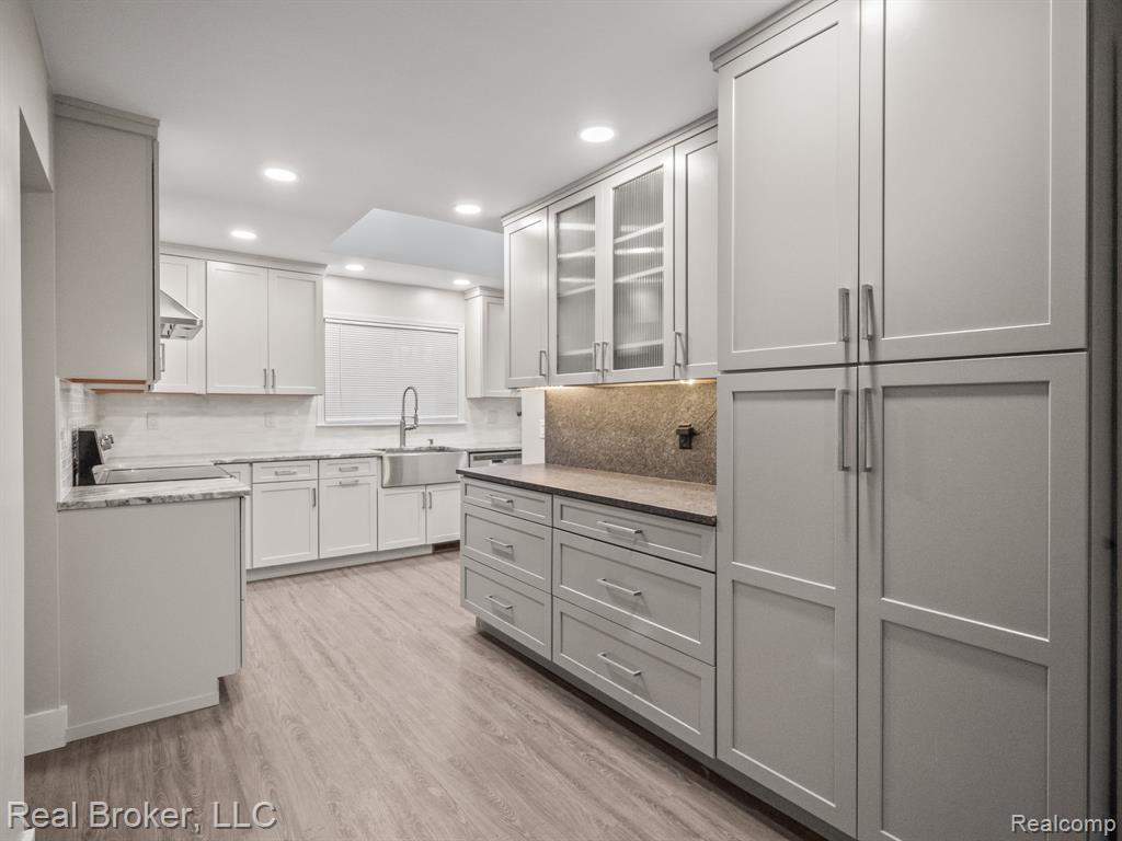 1909 Marie Circle, Bloomfield Hills, MI 48302 — Photo 9