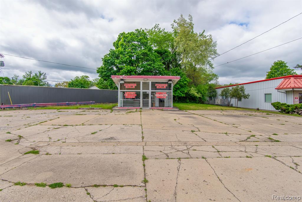 70 W CARLETON Road, Hillsdale, MI 49242 — Photo 7