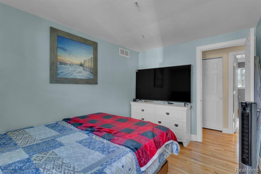 54050 ATHERTON Street, New Baltimore, MI 48047 — Photo 17